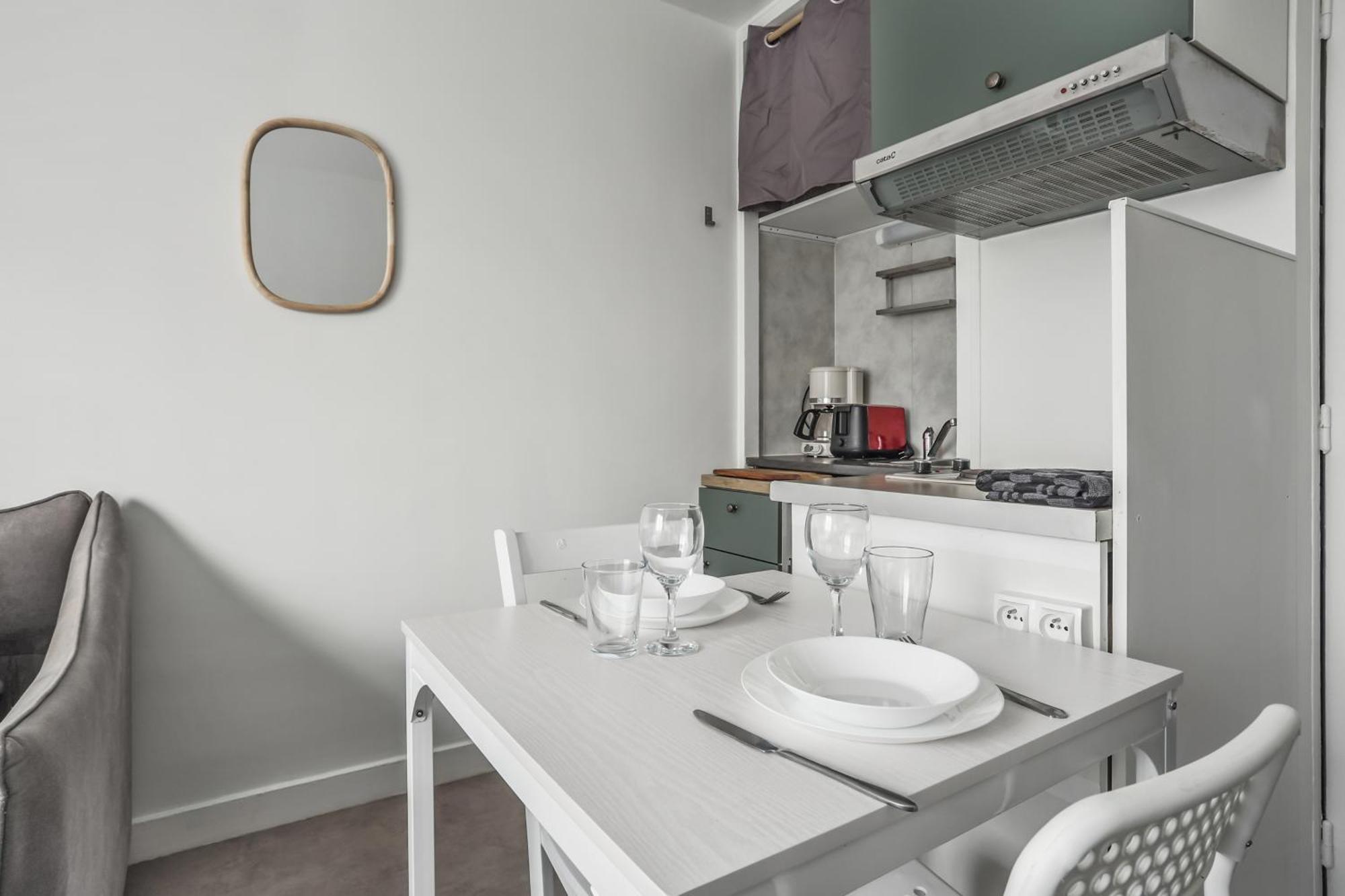 Comfortable Studio Dowtown Corbeil-Essonnes Exterior foto